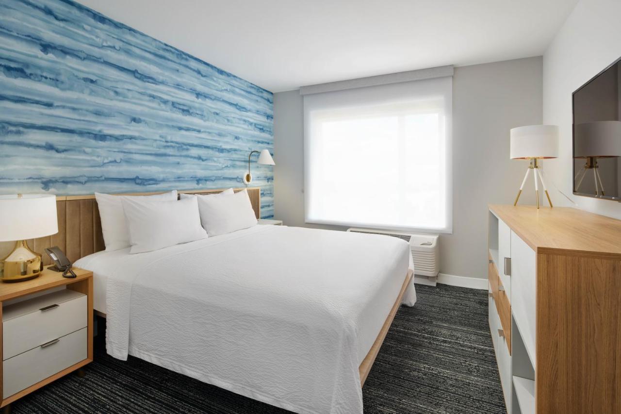 Towneplace Suites By Marriott Tampa Casino Area Orient Park Dış mekan fotoğraf