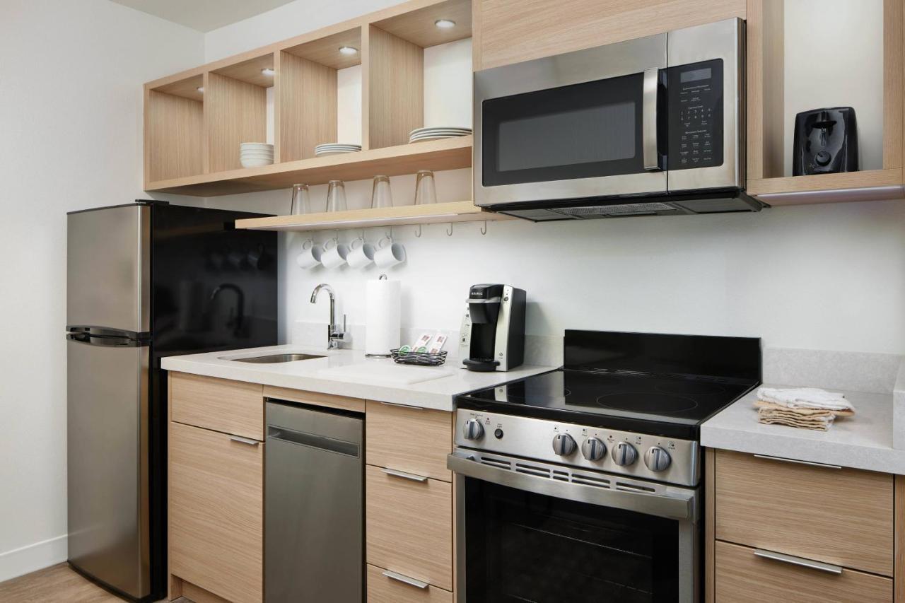 Towneplace Suites By Marriott Tampa Casino Area Orient Park Dış mekan fotoğraf