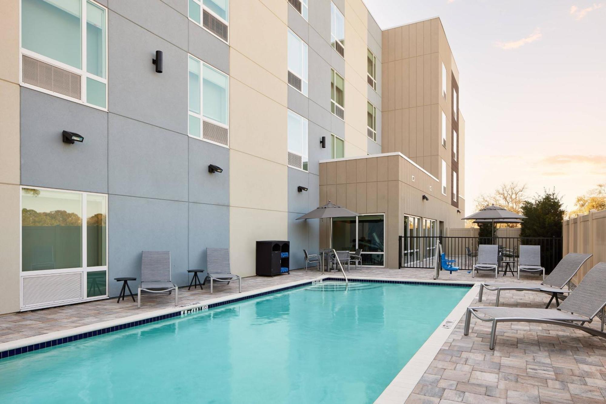 Towneplace Suites By Marriott Tampa Casino Area Orient Park Dış mekan fotoğraf